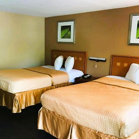 Oyo Hotel Tallahassee Downtown Εξωτερικό φωτογραφία
