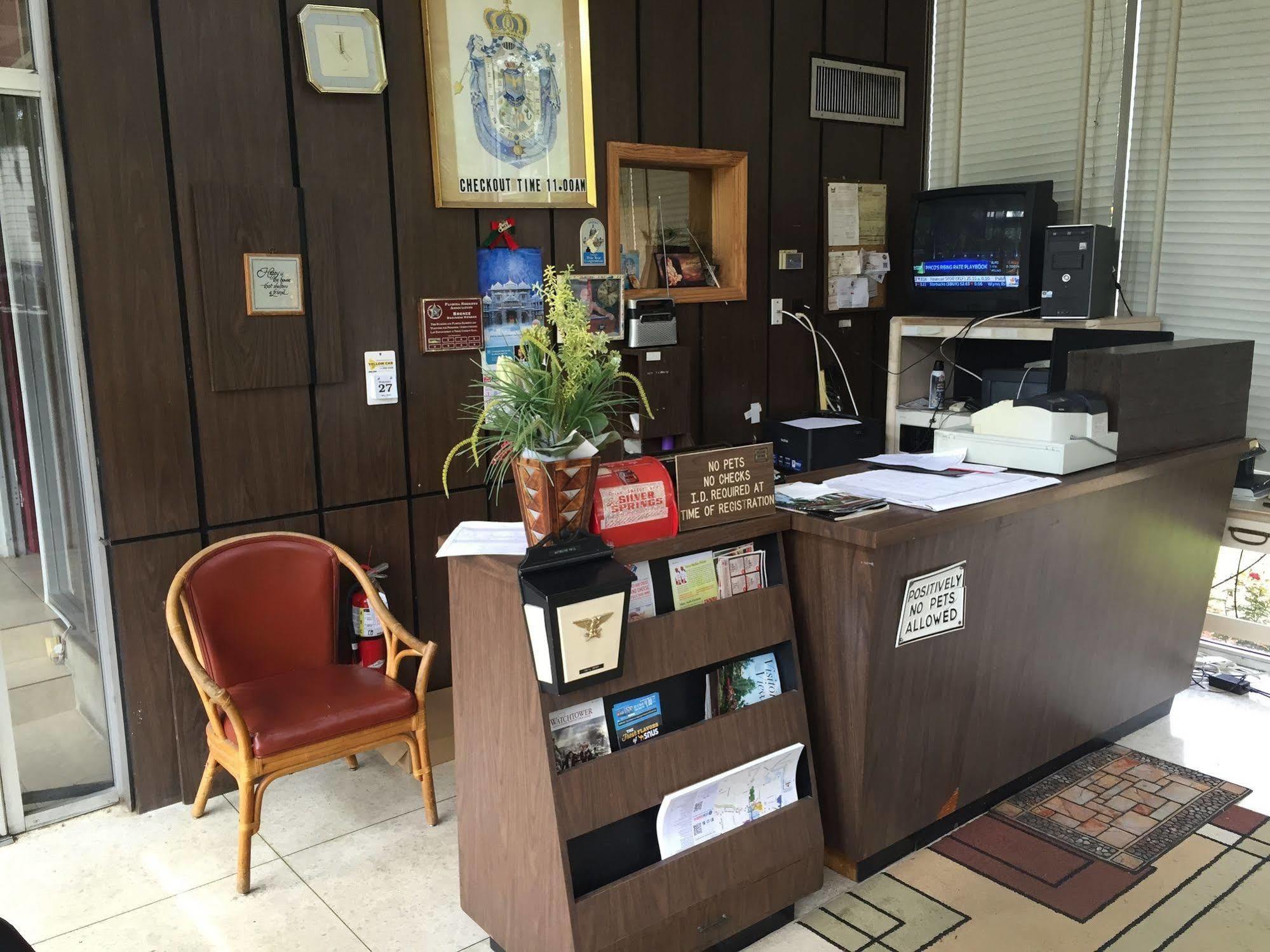Oyo Hotel Tallahassee Downtown Εξωτερικό φωτογραφία
