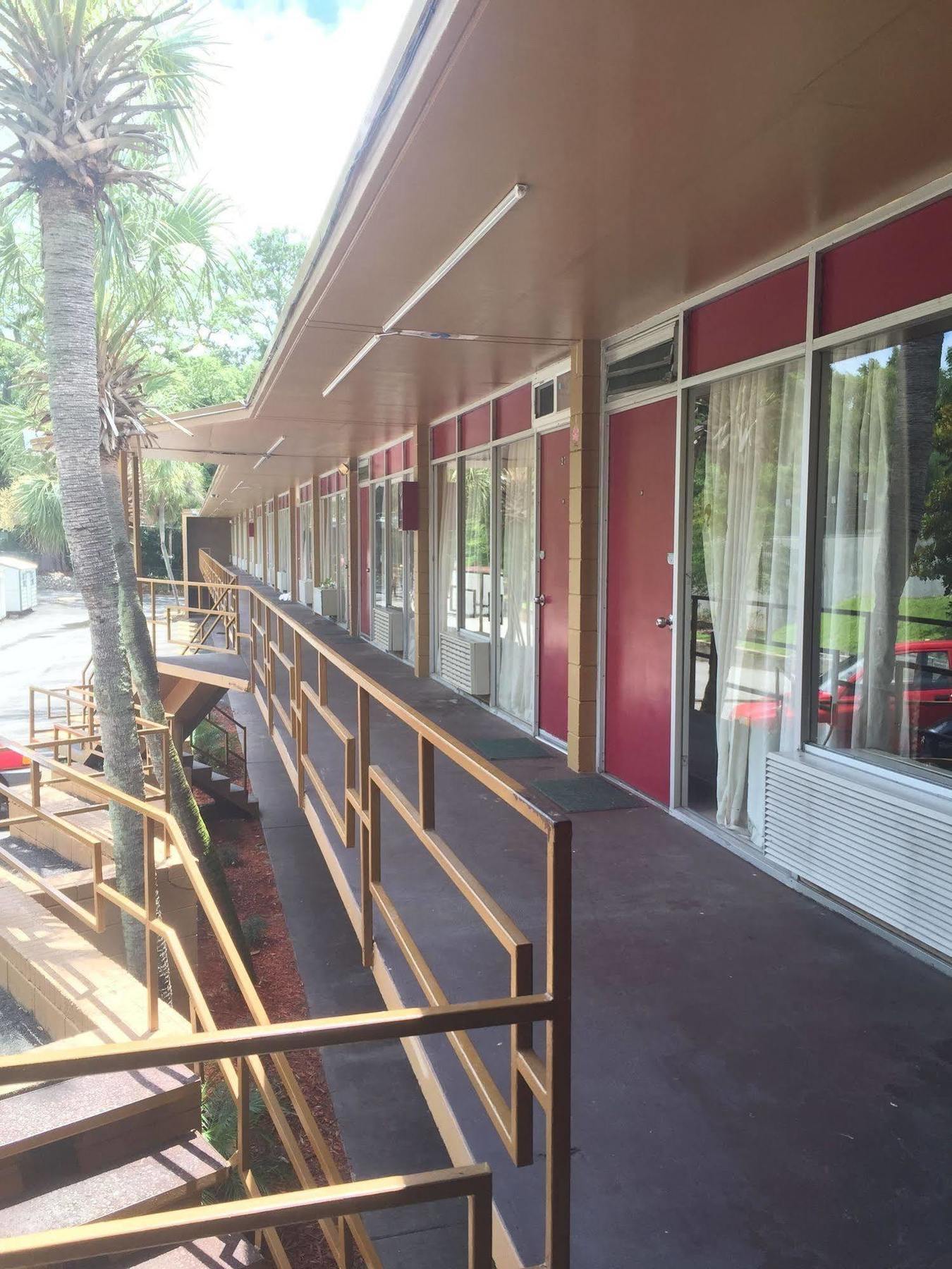 Oyo Hotel Tallahassee Downtown Εξωτερικό φωτογραφία